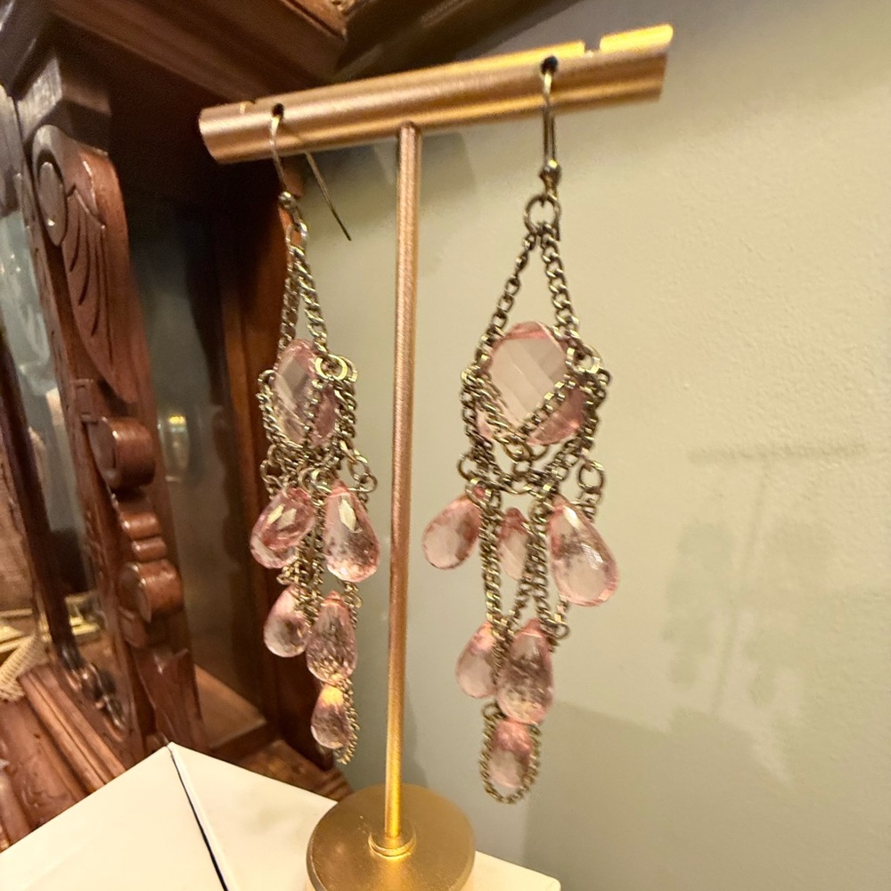 Vintage Y2K Silver/Blush Pink Chain 3.5” Drop Chandelier Earrings - Picture 4 of 10
